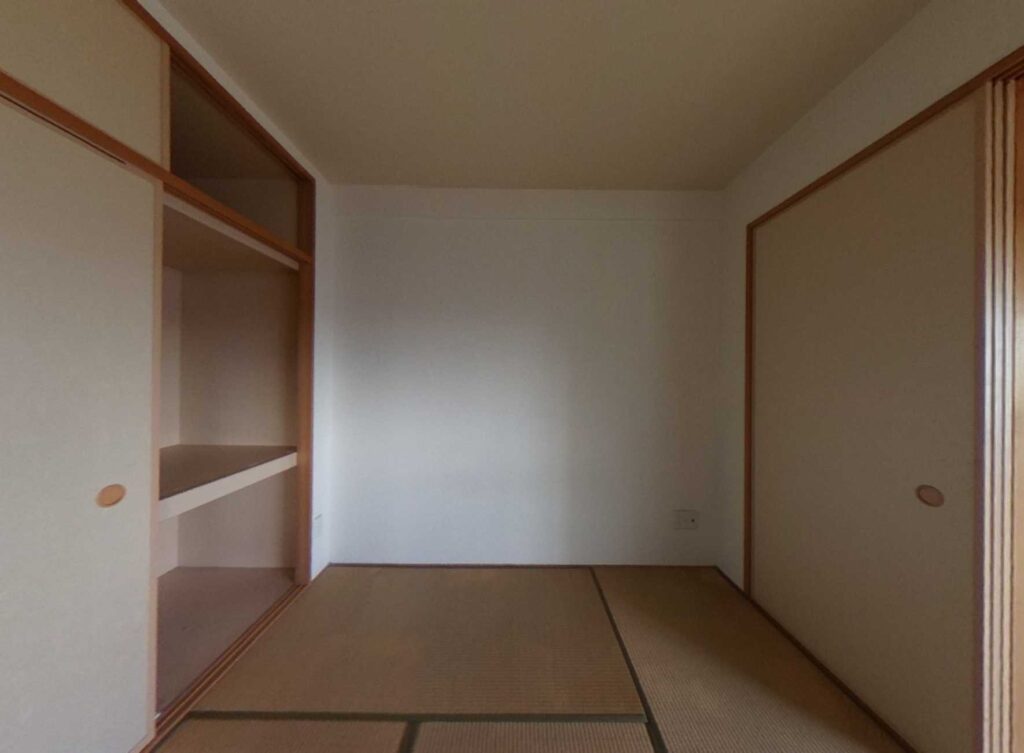 姫路市飾磨区の築16年のマンション/キッチンとトイレの交換+油汚れまみれの内装をリフォーム