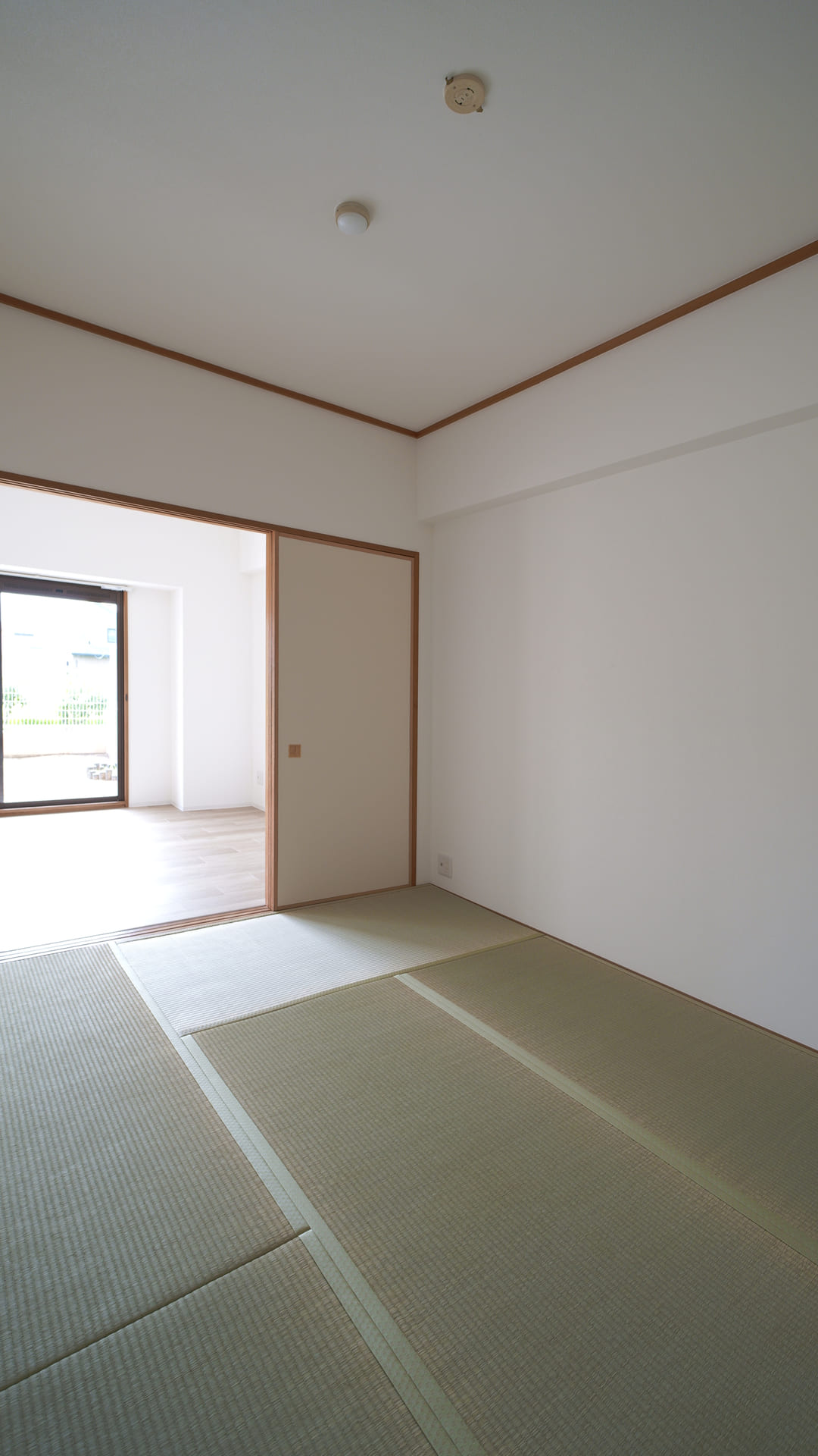 姫路市北原の築28年のマンション／水回り4点（キッチン・浴室・洗面・トイレ）交換＋暗い印象の内装を好みの北欧系アッシュにリフォーム