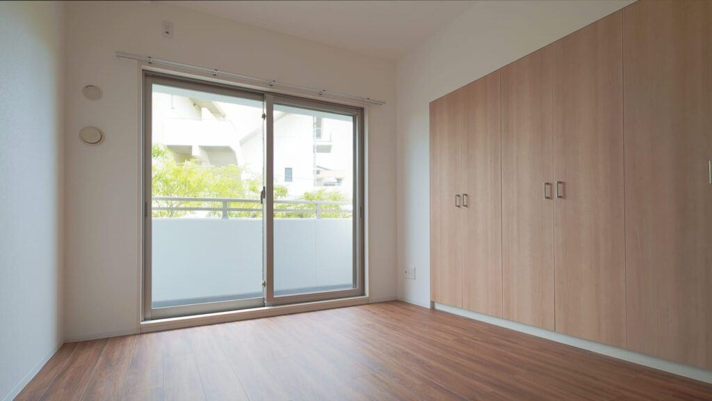 姫路市飾磨区の築16年のマンション/キッチンとトイレの交換+油汚れまみれの内装をリフォーム