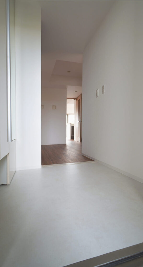 姫路市飾磨区の築16年のマンション/キッチンとトイレの交換+油汚れまみれの内装をリフォーム