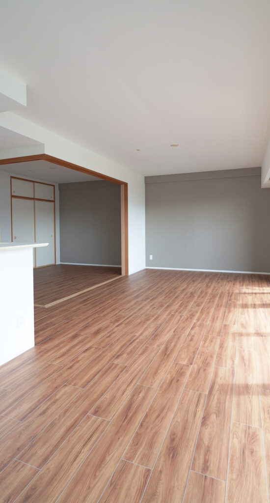 姫路市飾磨区の築16年のマンション/キッチンとトイレの交換+油汚れまみれの内装をリフォーム