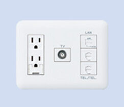 中古住宅をリフォームする際、コンセントやスイッチを交換した方がいいですか?