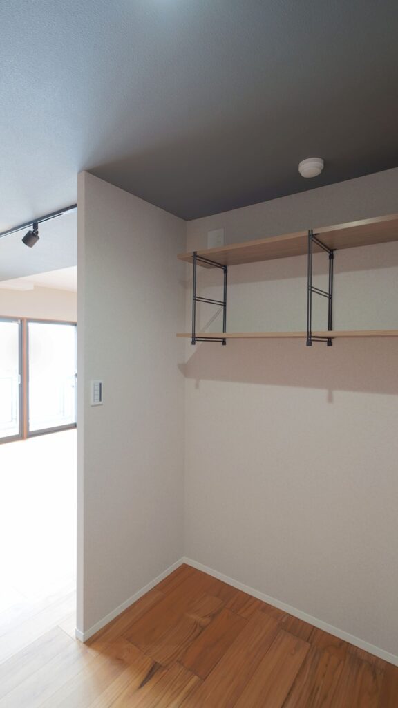 姫路市豊富町の築32年マンション/配管から一新するスケルトンフルリノベーションで「広すぎる家」から「夫婦の理想の2LDK」へ