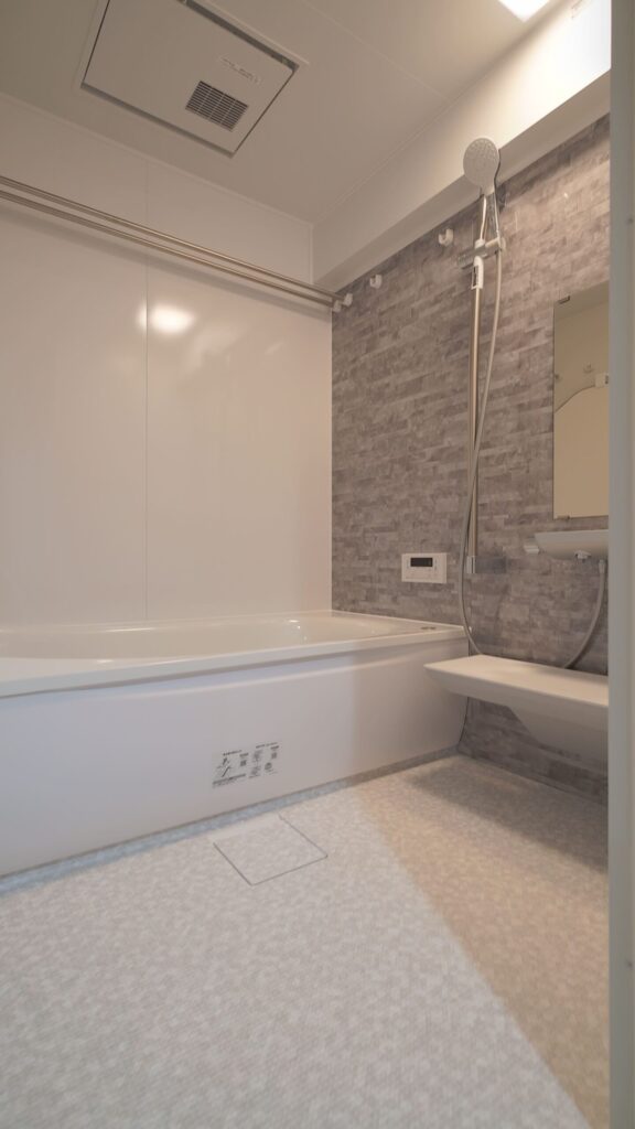 姫路市豊富町の築32年マンション/配管から一新するスケルトンフルリノベーションで「広すぎる家」から「夫婦の理想の2LDK」へ