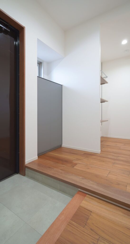 姫路市豊富町の築32年マンション/配管から一新するスケルトンフルリノベーションで「広すぎる家」から「夫婦の理想の2LDK」へ