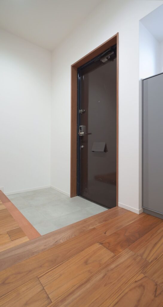 姫路市豊富町の築32年マンション/配管から一新するスケルトンフルリノベーションで「広すぎる家」から「夫婦の理想の2LDK」へ