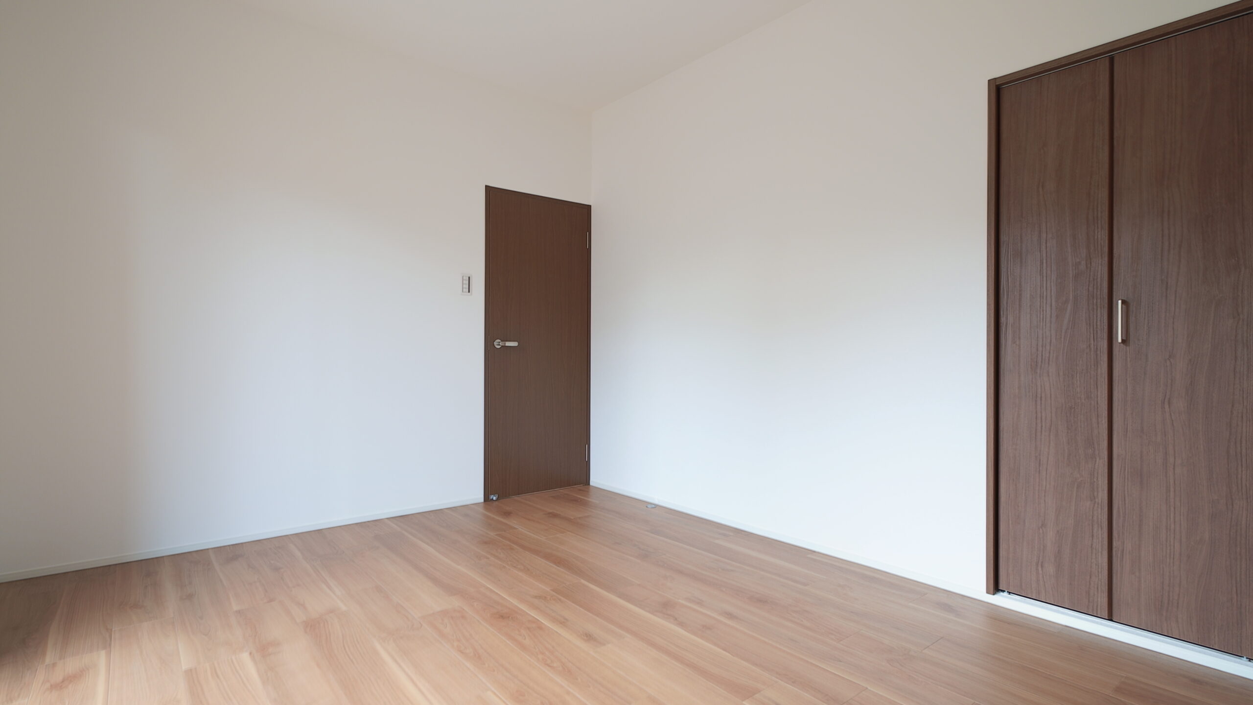 築33年の戸建住宅／予算内で最大限に！和室３部屋を洋室にリフォーム